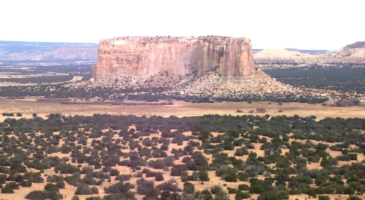 Mesa Encantada