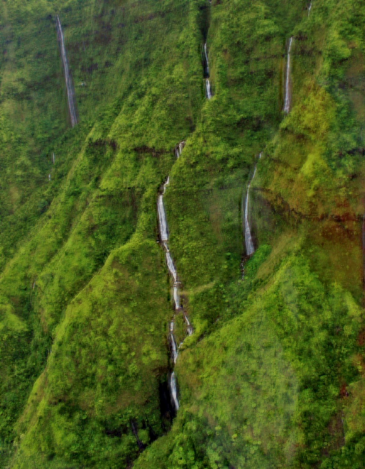 Manawaiopuna Falls
