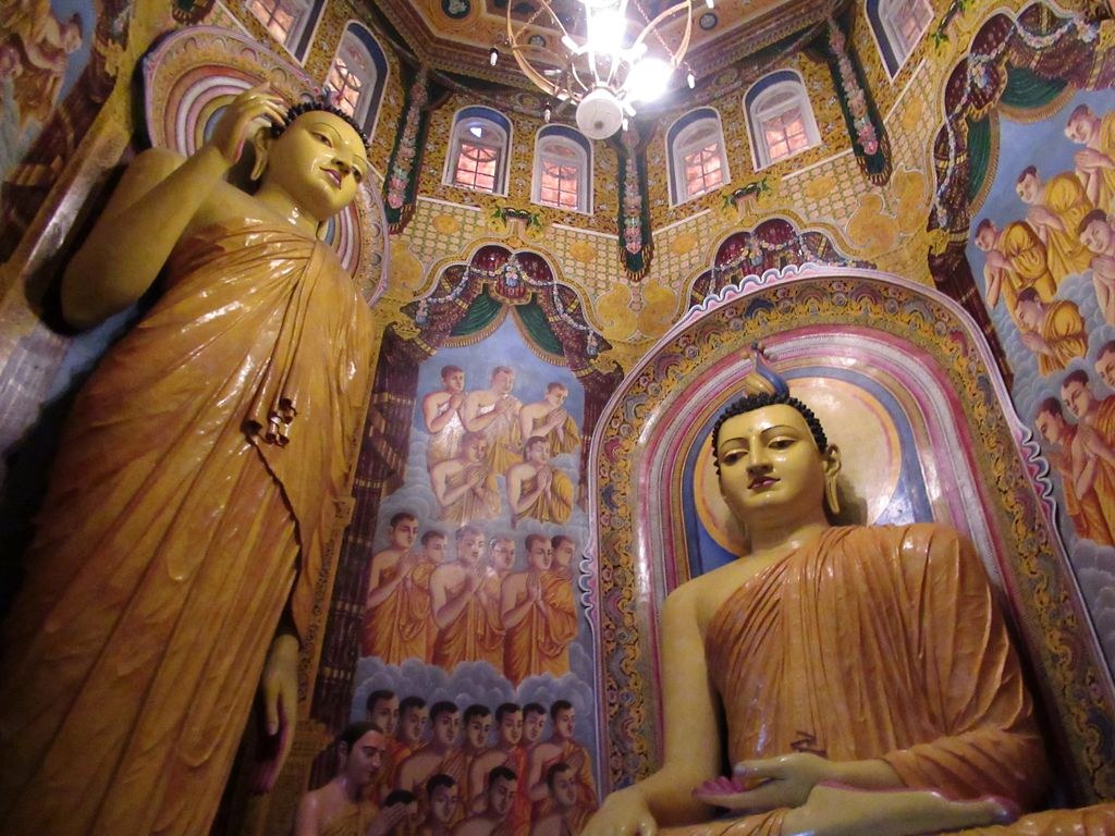 Isipathanaramaya Temple