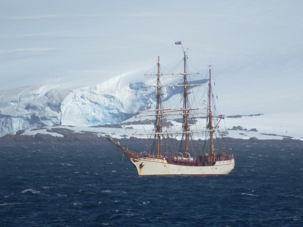 Dayné Peak
