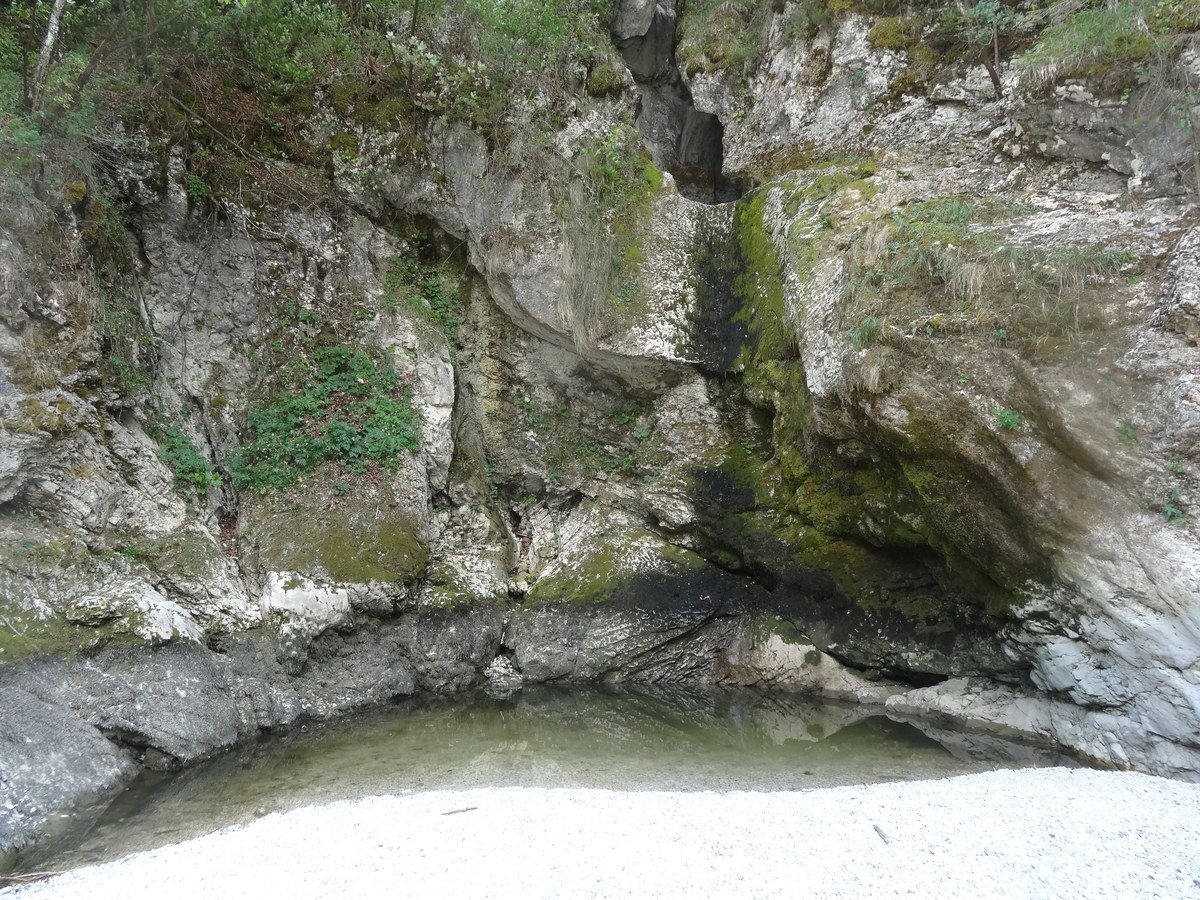 Grmečica waterfalls