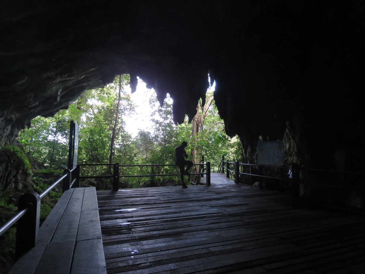 Cave of The Winds (Sarawak)