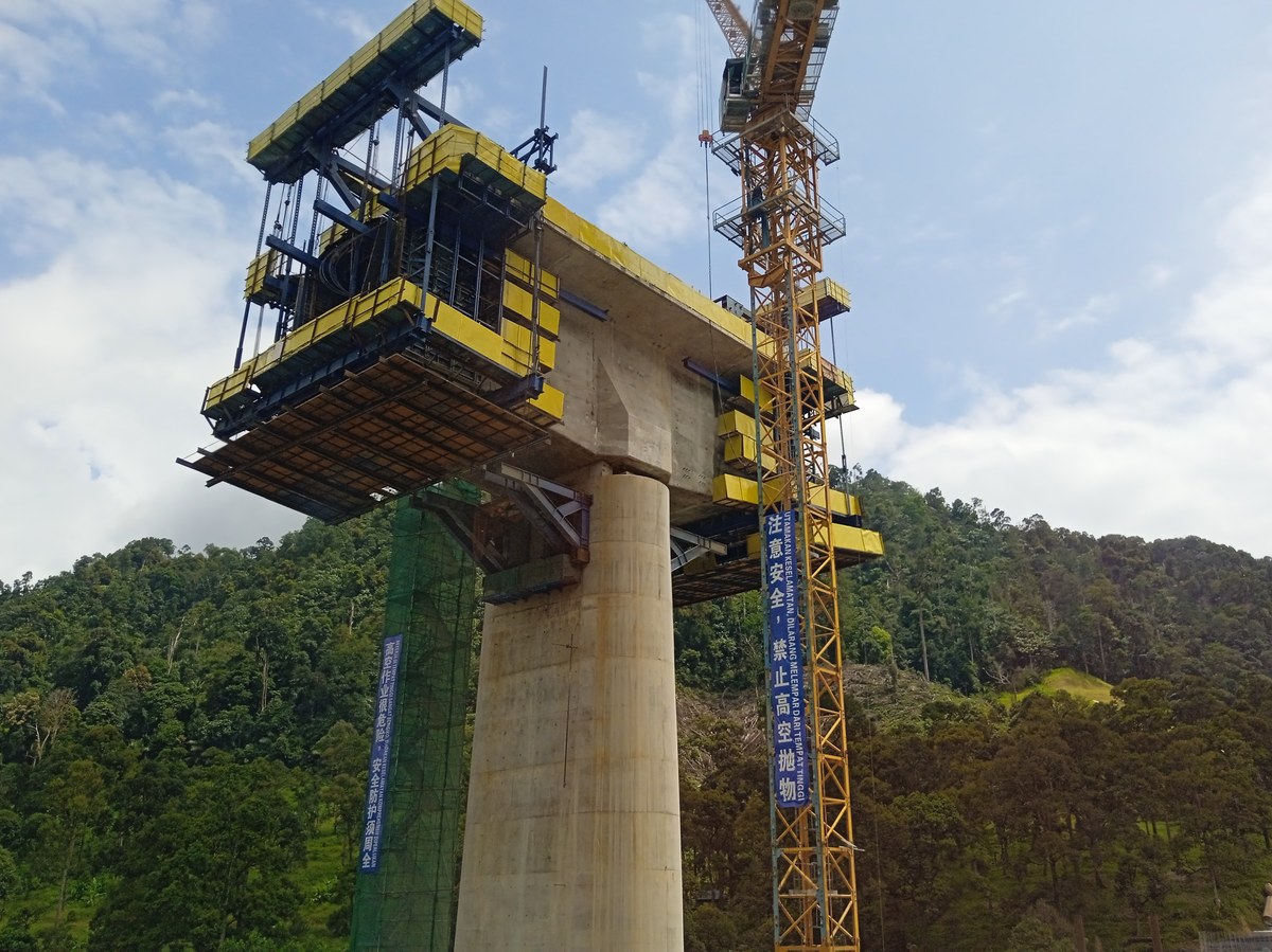 Bukit Jenam