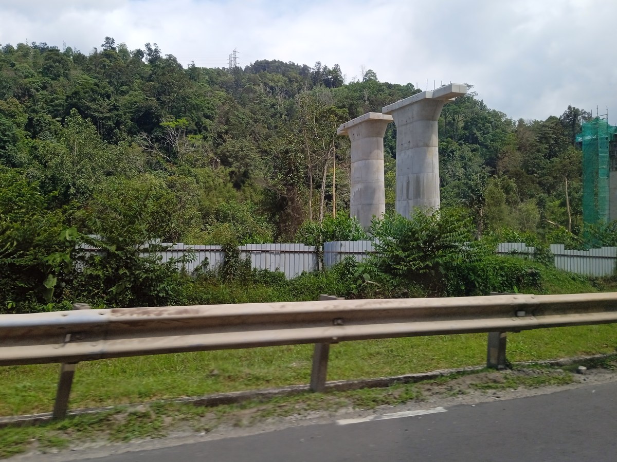 Bukit Serdang Libai