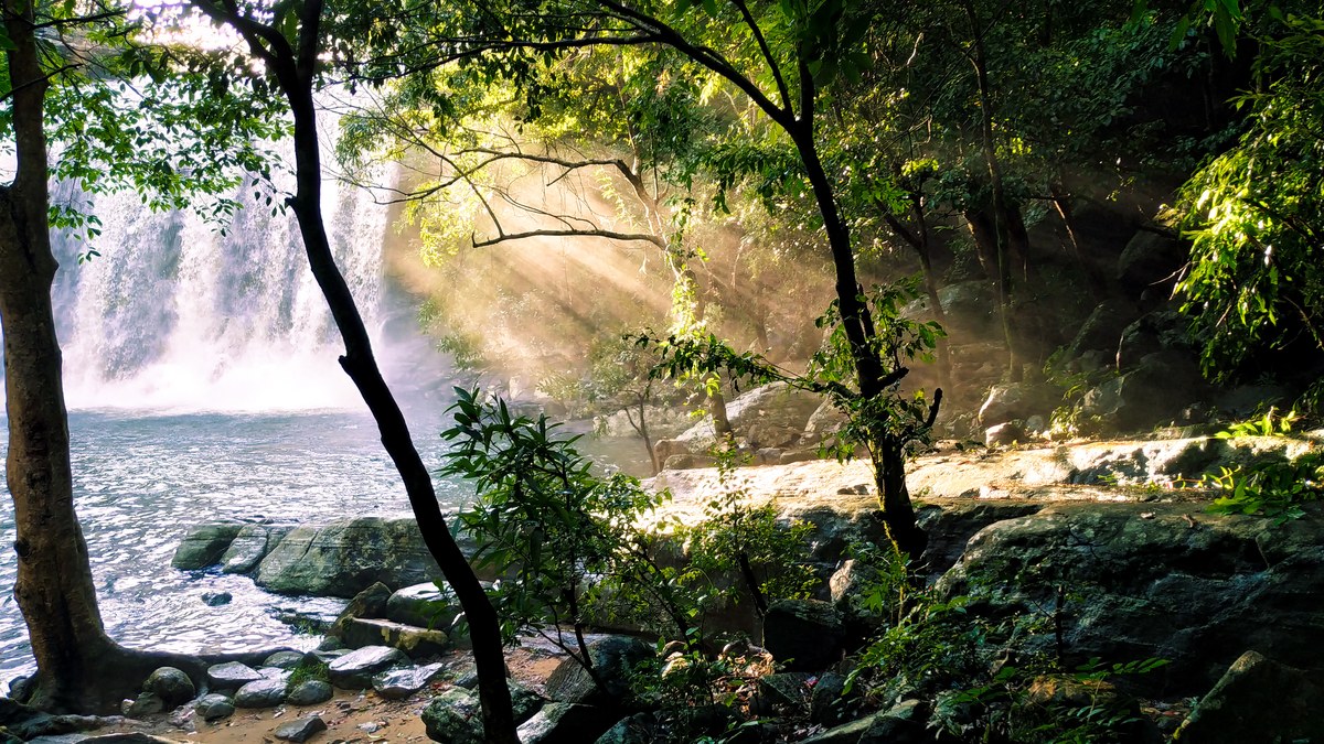 Sera Ella Falls
