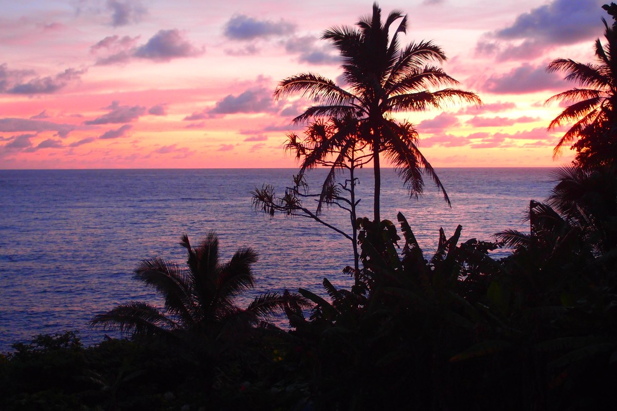 Kapueokahi Beach