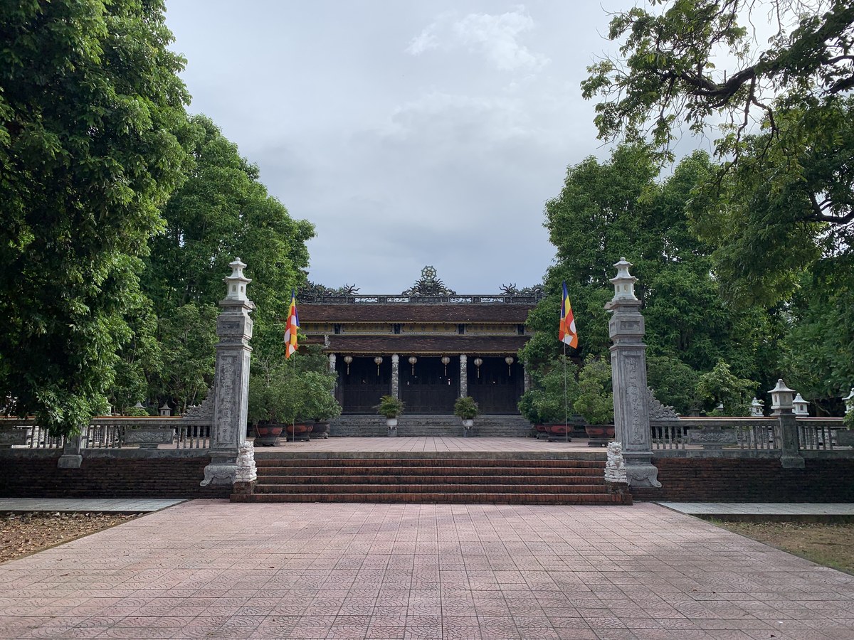 Báo Quốc Pagoda