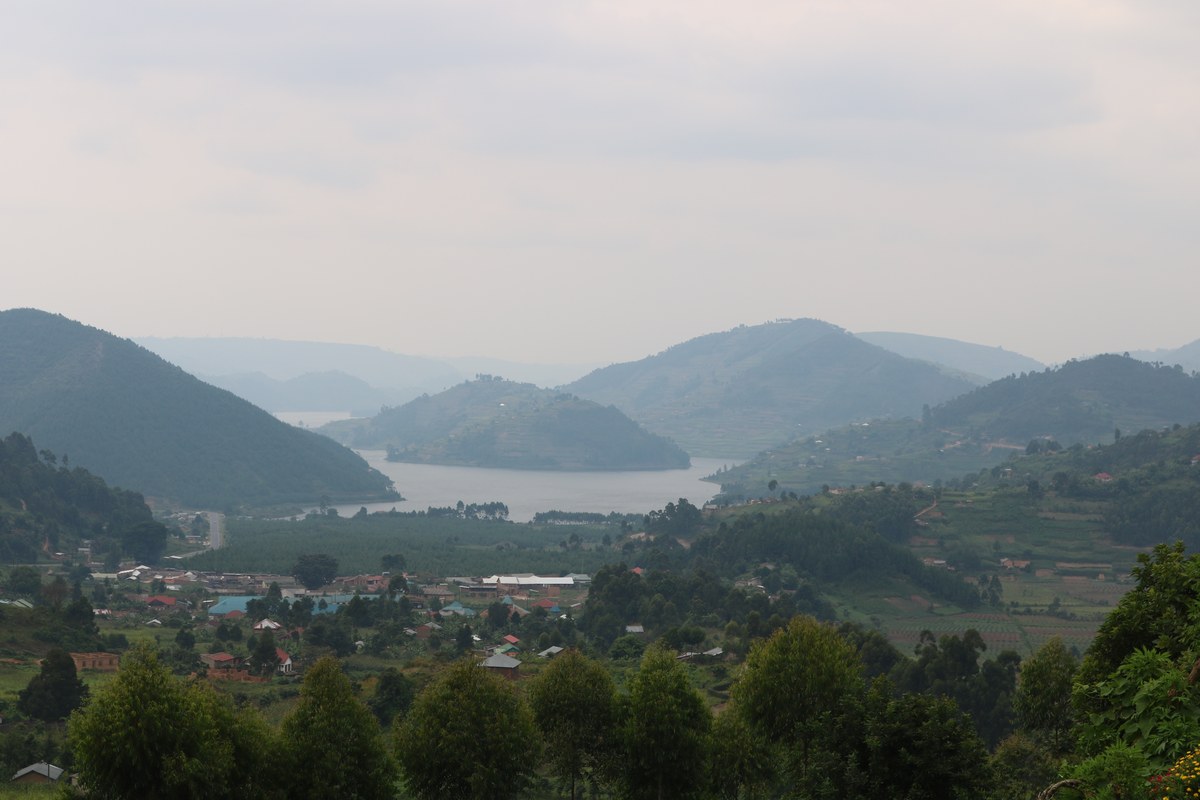 Lake Kayumbu