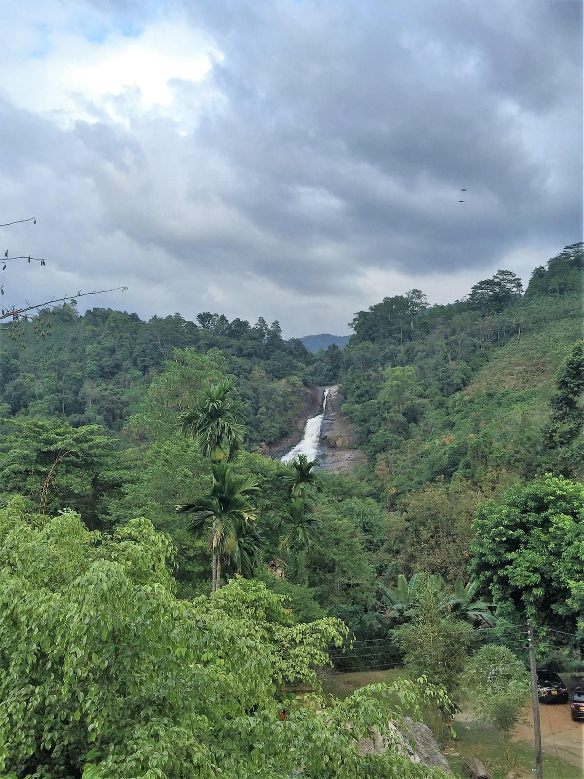 Bopath Ella Falls