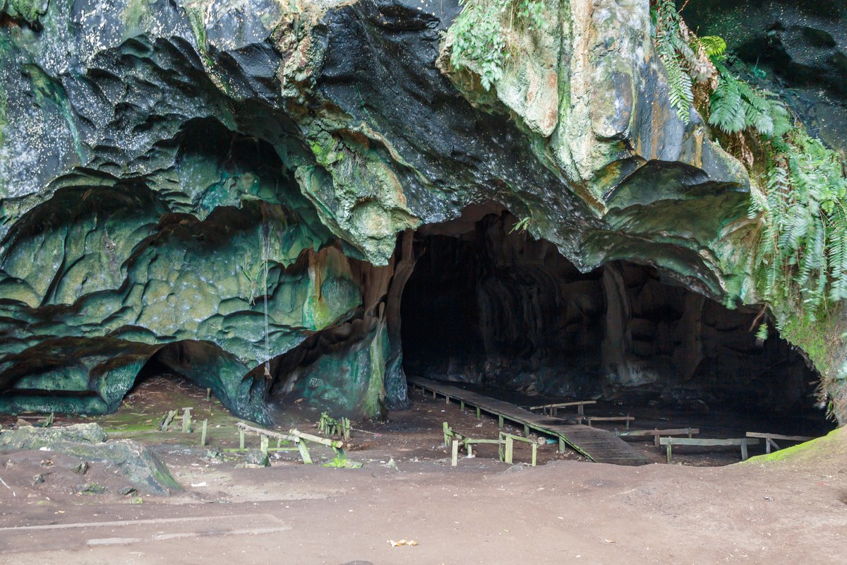 Madai Caves