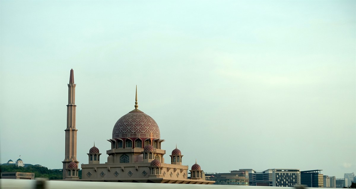 Putrajaya Lake