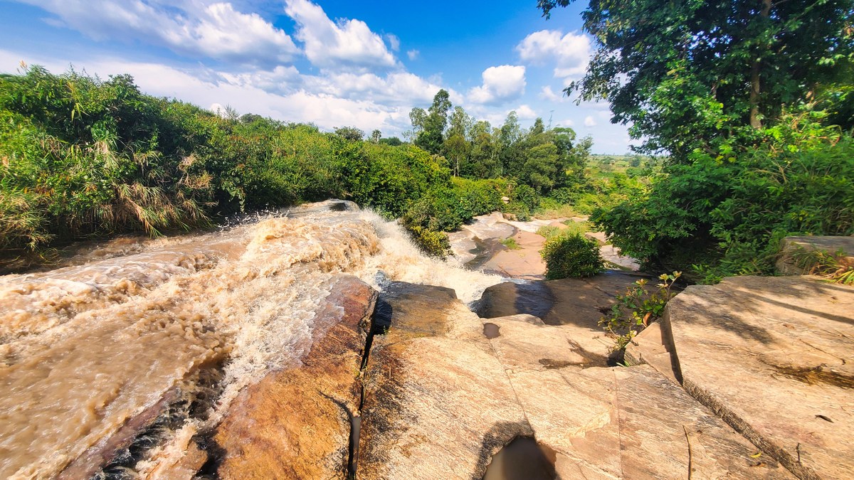 Miriadua waterfalls