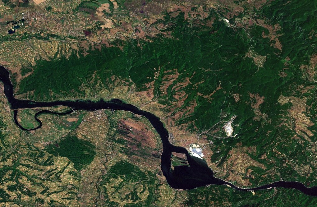 Locvei Mountains