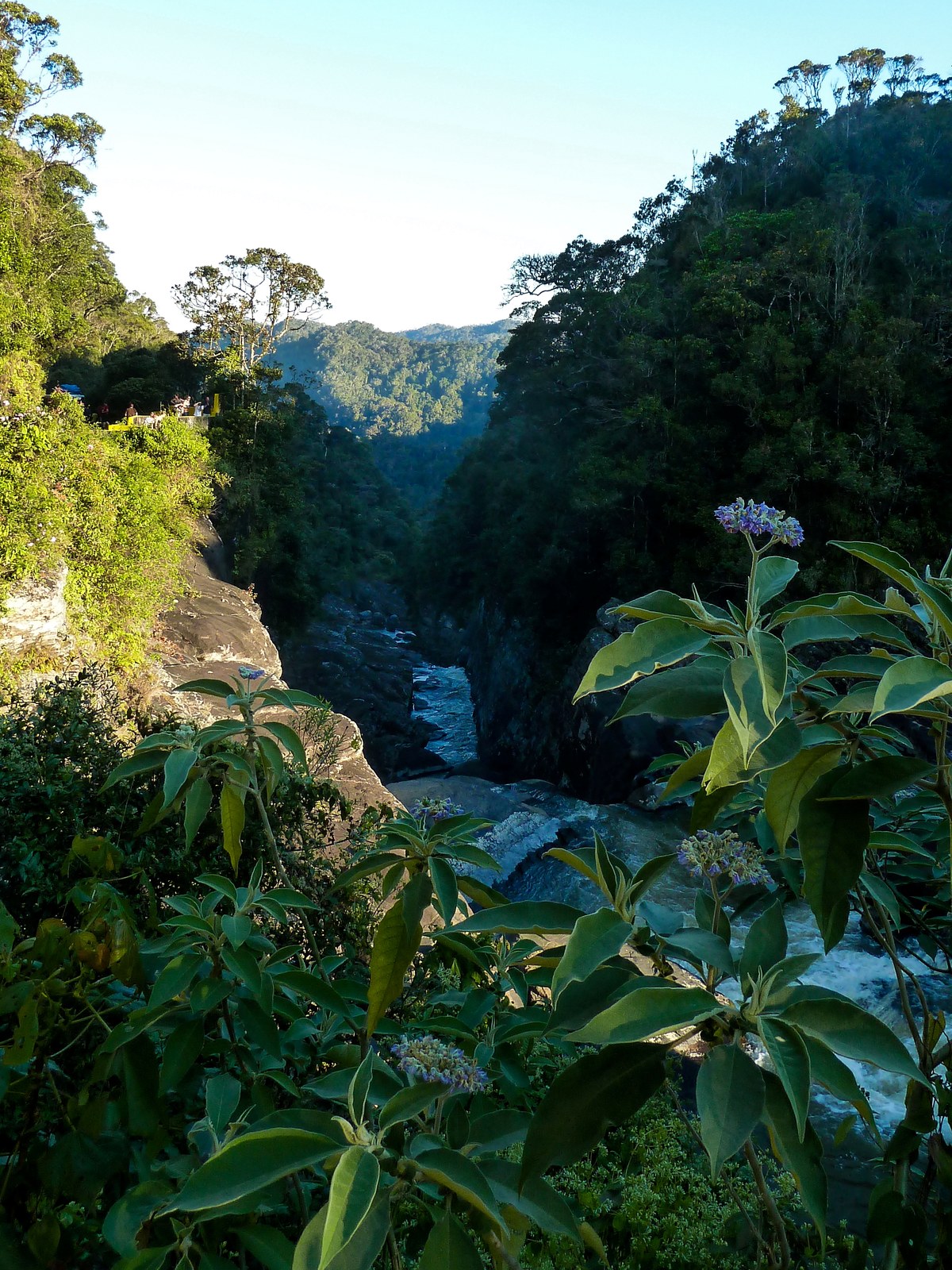 Andriamamovoka Falls