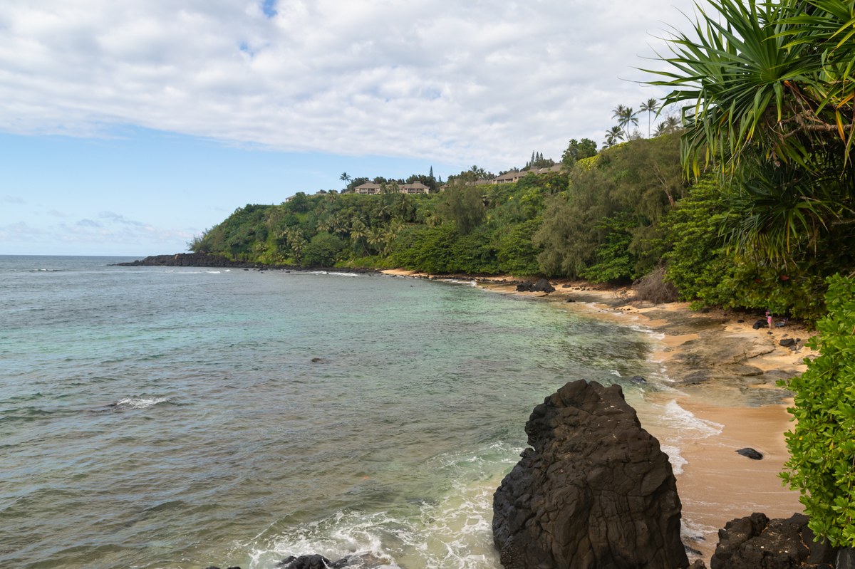 Pali Ke Kua Beach