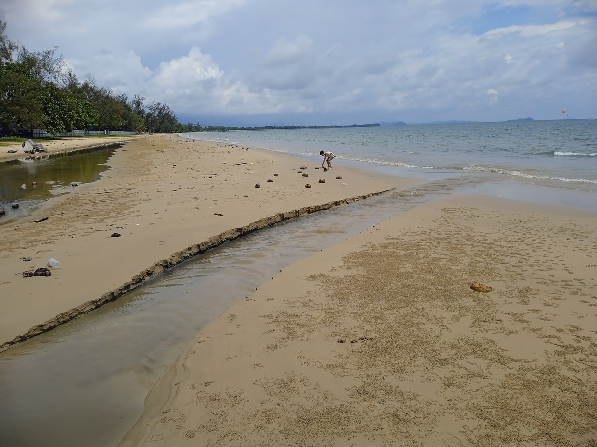Tanjung Aru Beach