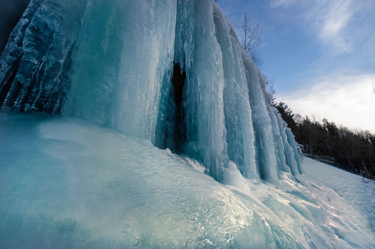 Airdevronsix Icefalls