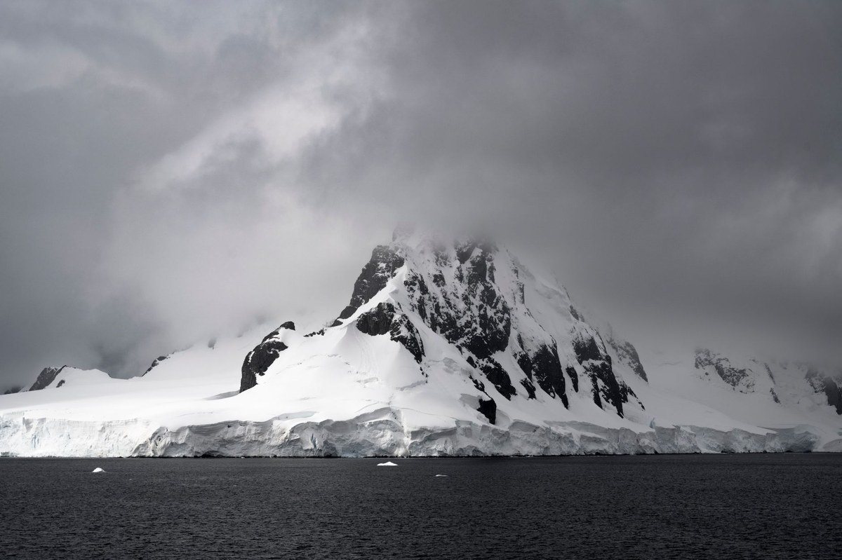Black Crag