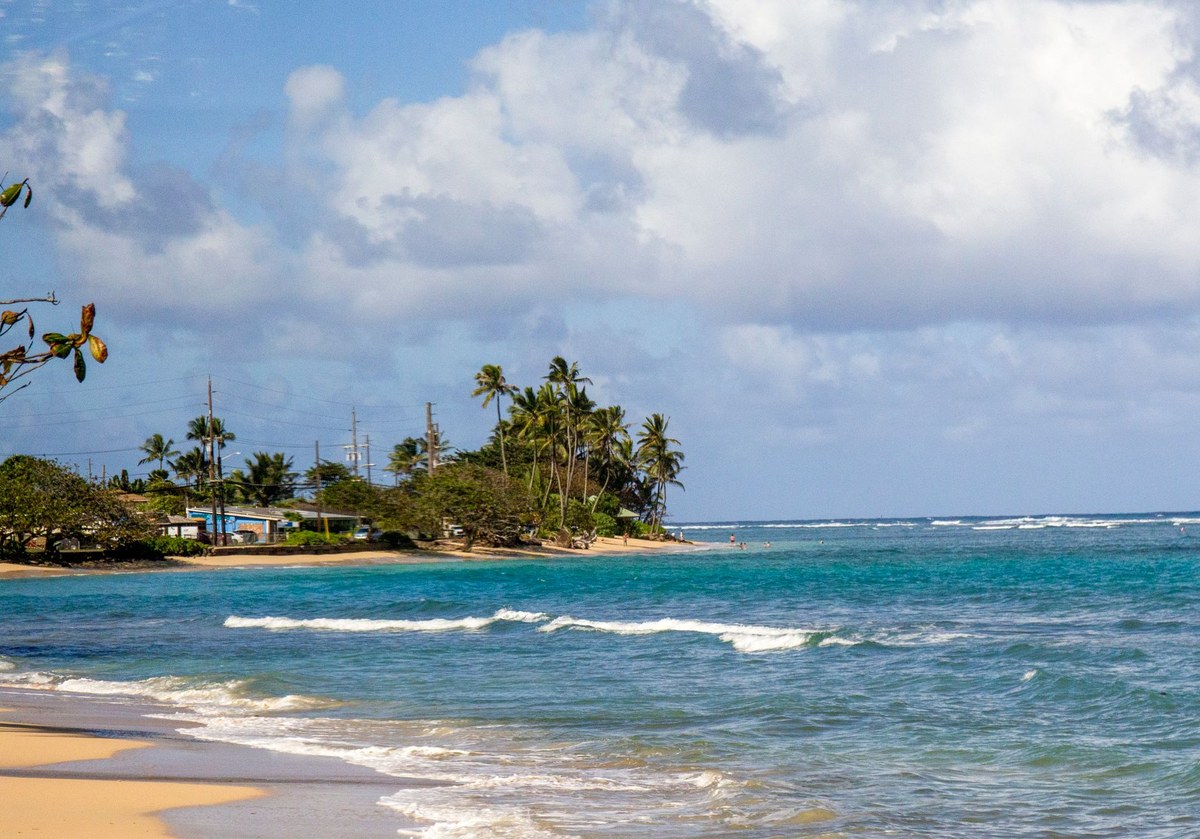 Kapukuwahine Beach