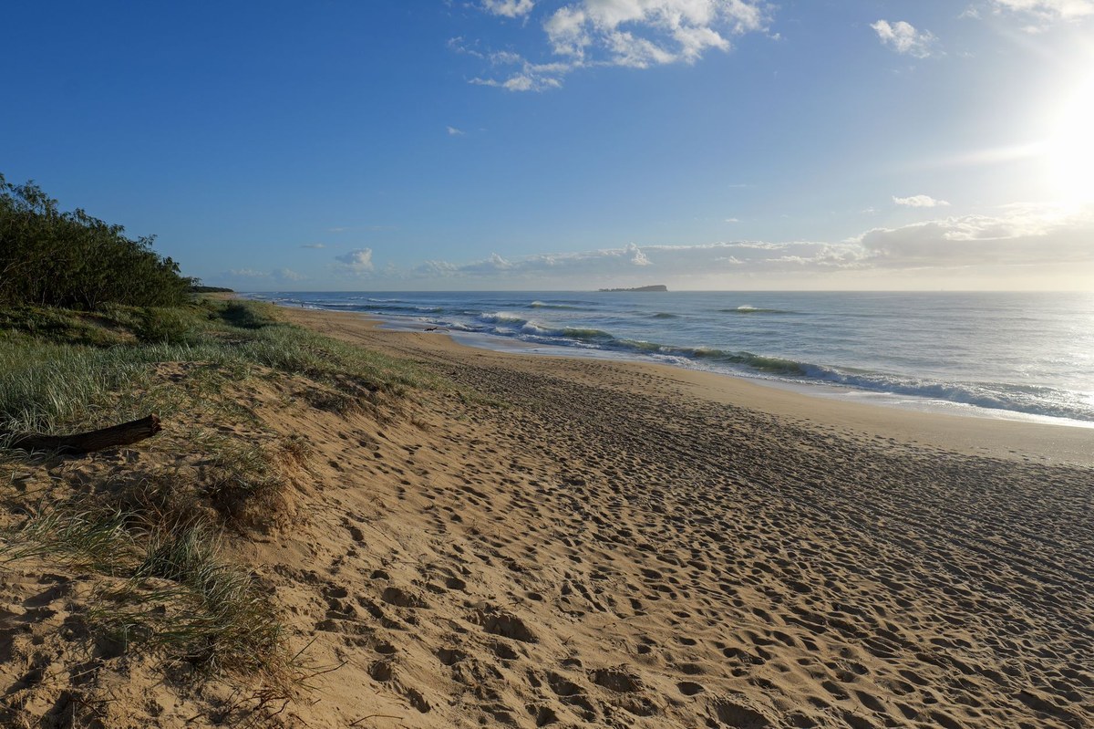 Angurukurikba Beach