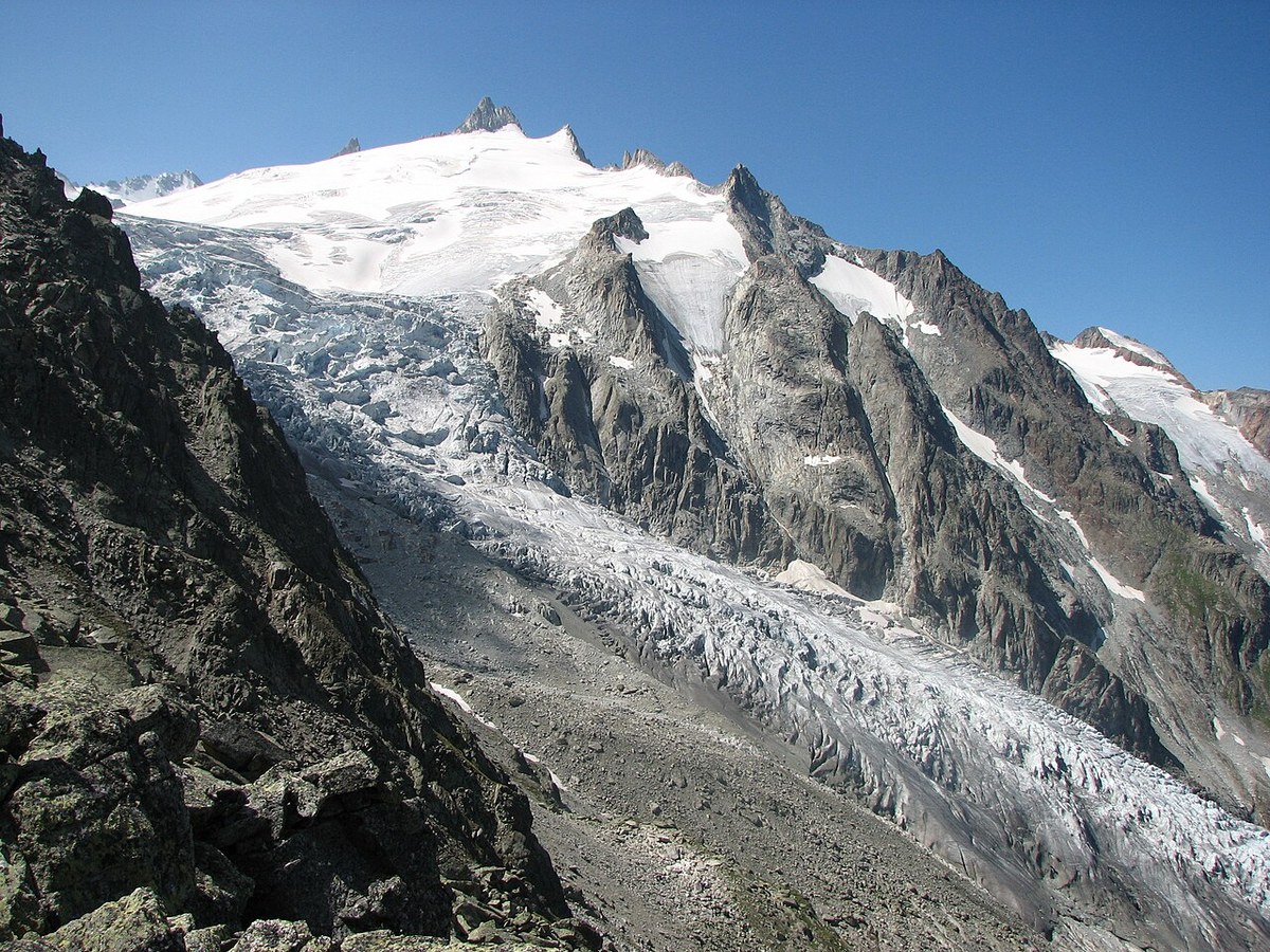 Petoudes Glacier