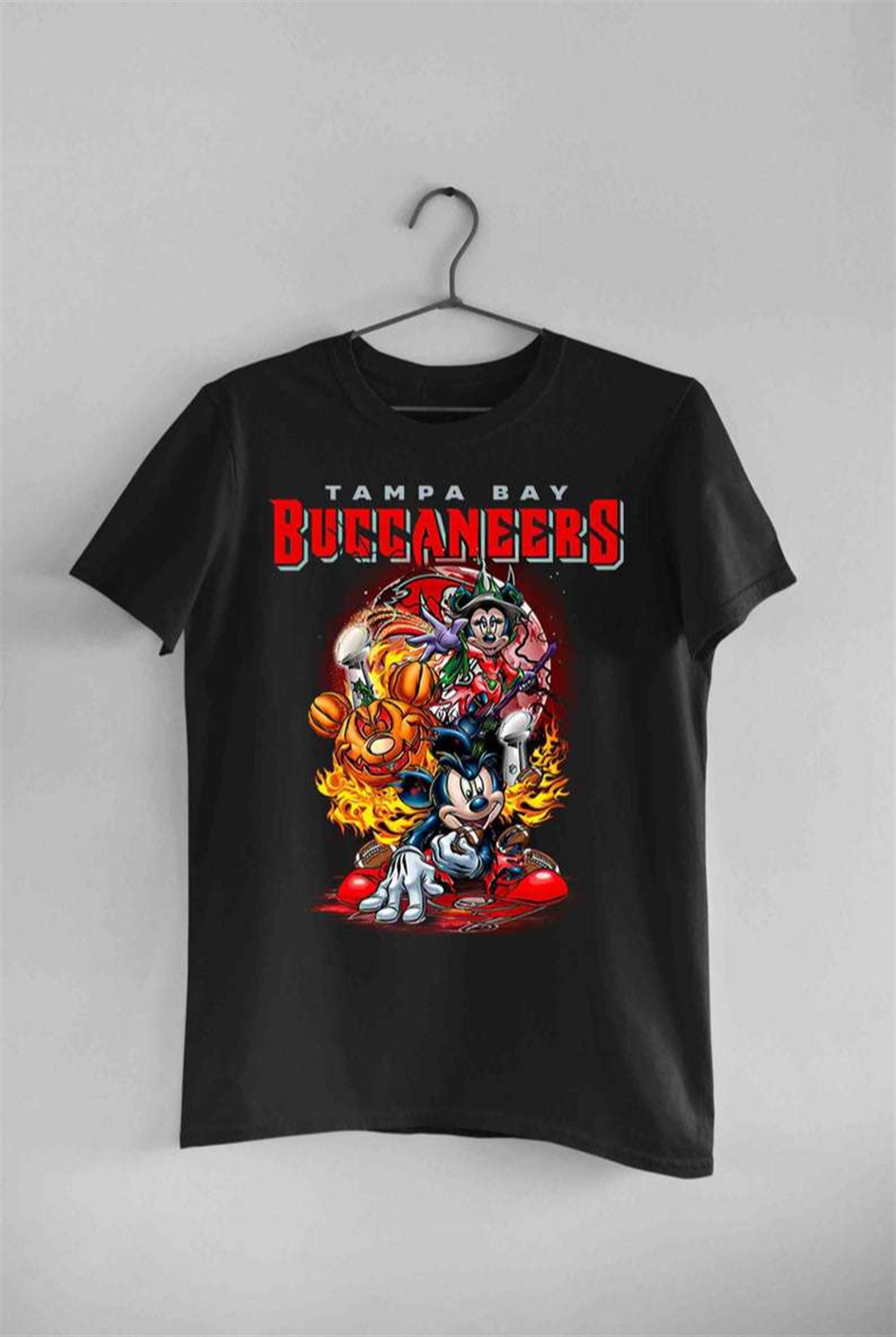 Mickey Mouse Pumpkin Halloween Vince Lombardi Trophy Tampa Bay Buccaneers 2021 Buccaneers Football T-shirt Size Up To 5xl