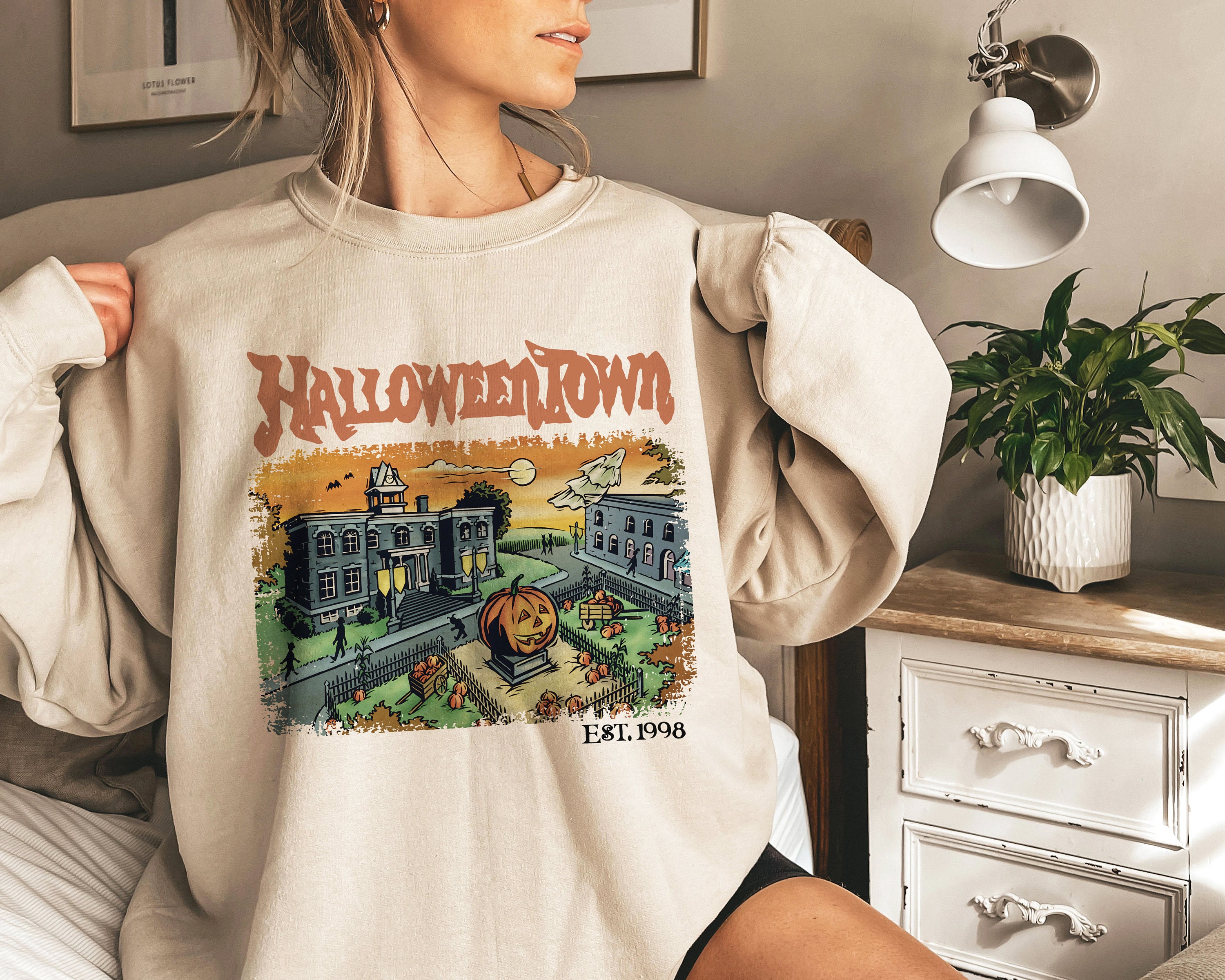 Halloweentown 1998 Sweatshirt Hoodie T-shirt Halloweentown Shirt Fall Halloweentown Sweatshirt Pumpkin Halloween Halloween Sweatshirt