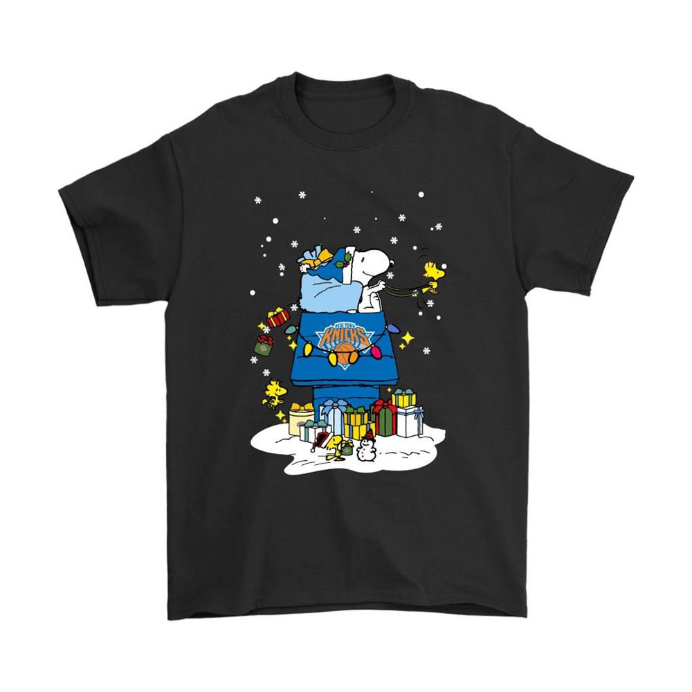 New York Knicks Santa Snoopy Brings Christmas To Town Shirts