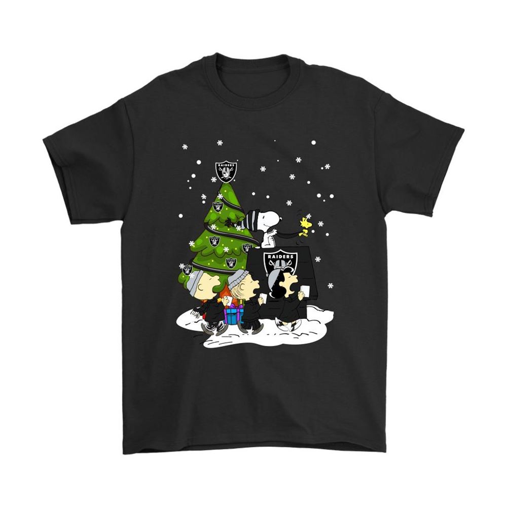 Oakland Raiders Are Coming To Town Snoopy Christmas Shirts