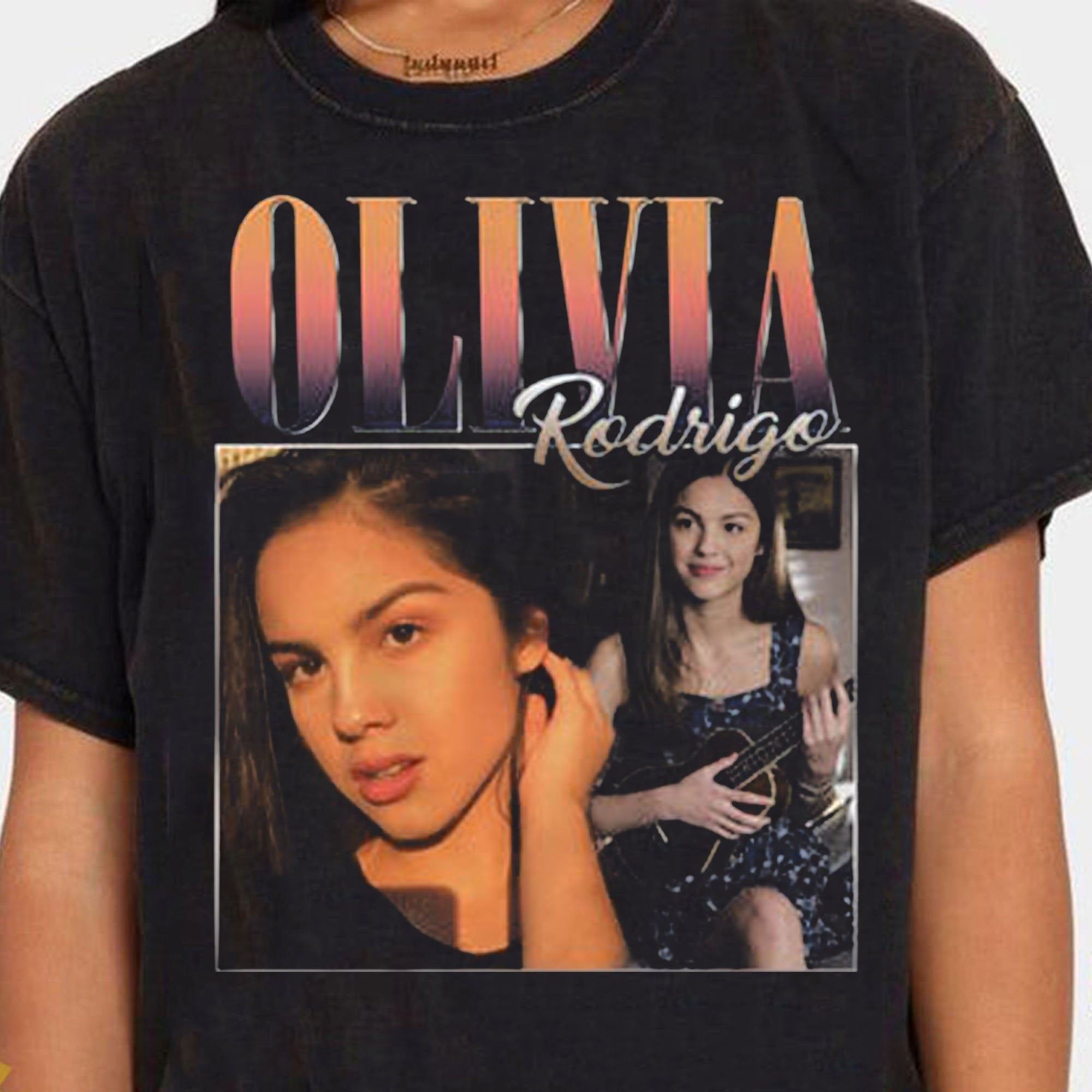 90s Vintage Olivia Rodrigo Unisex Heavy Blend Crewneck Sweatshirt Gift Tee For Men Women Unisex T-shirt
