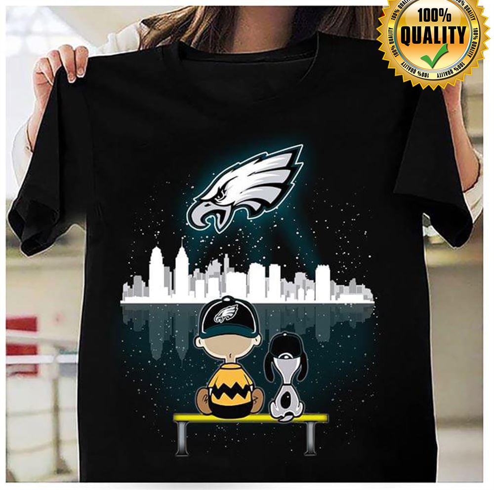 Charlie Brown And Snoopy Dog Watching City Philadelphia Eagles Size Up To 5xl