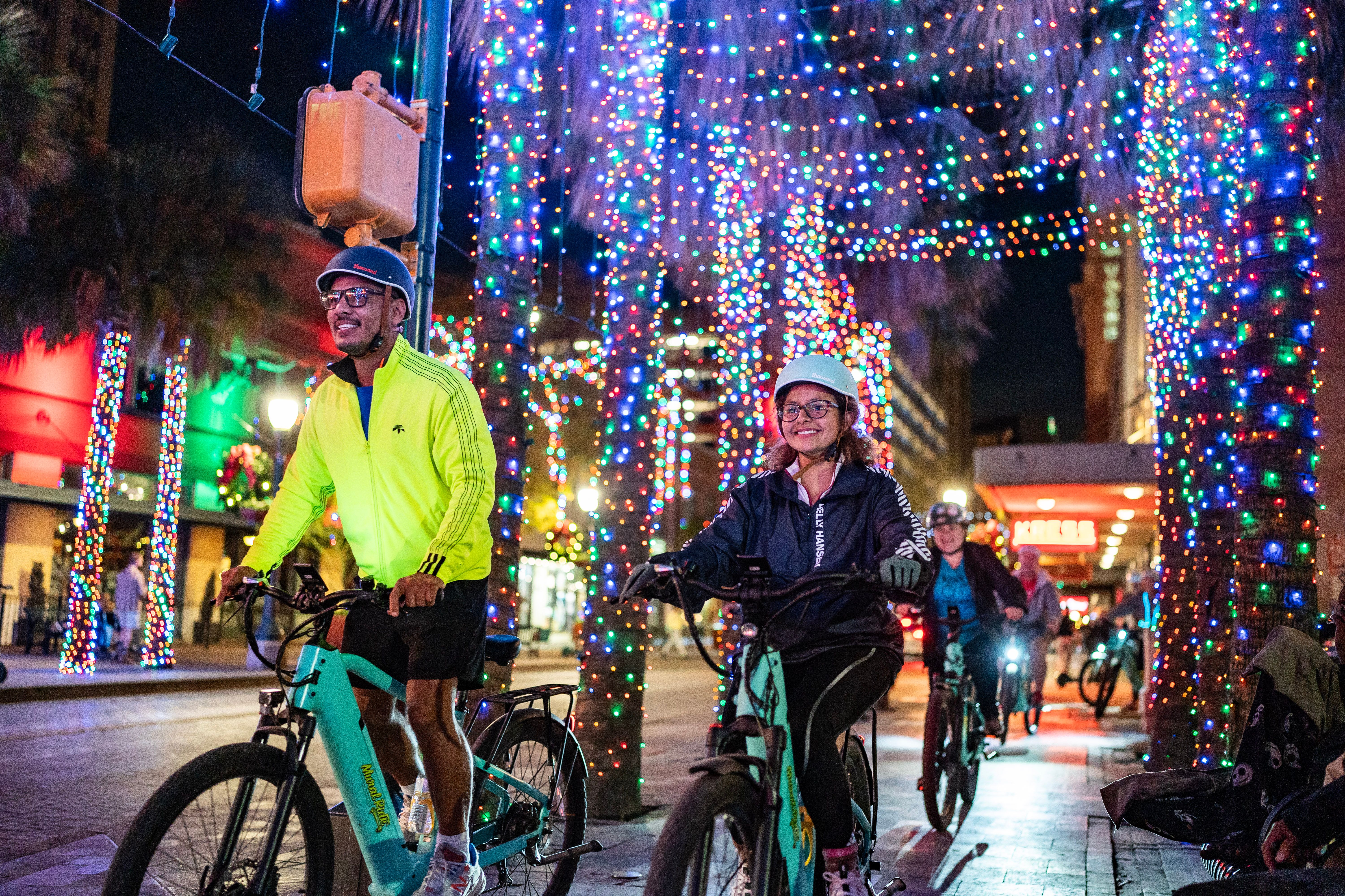 San Antonio Holiday Lights E-Bike Tour - Image 2
