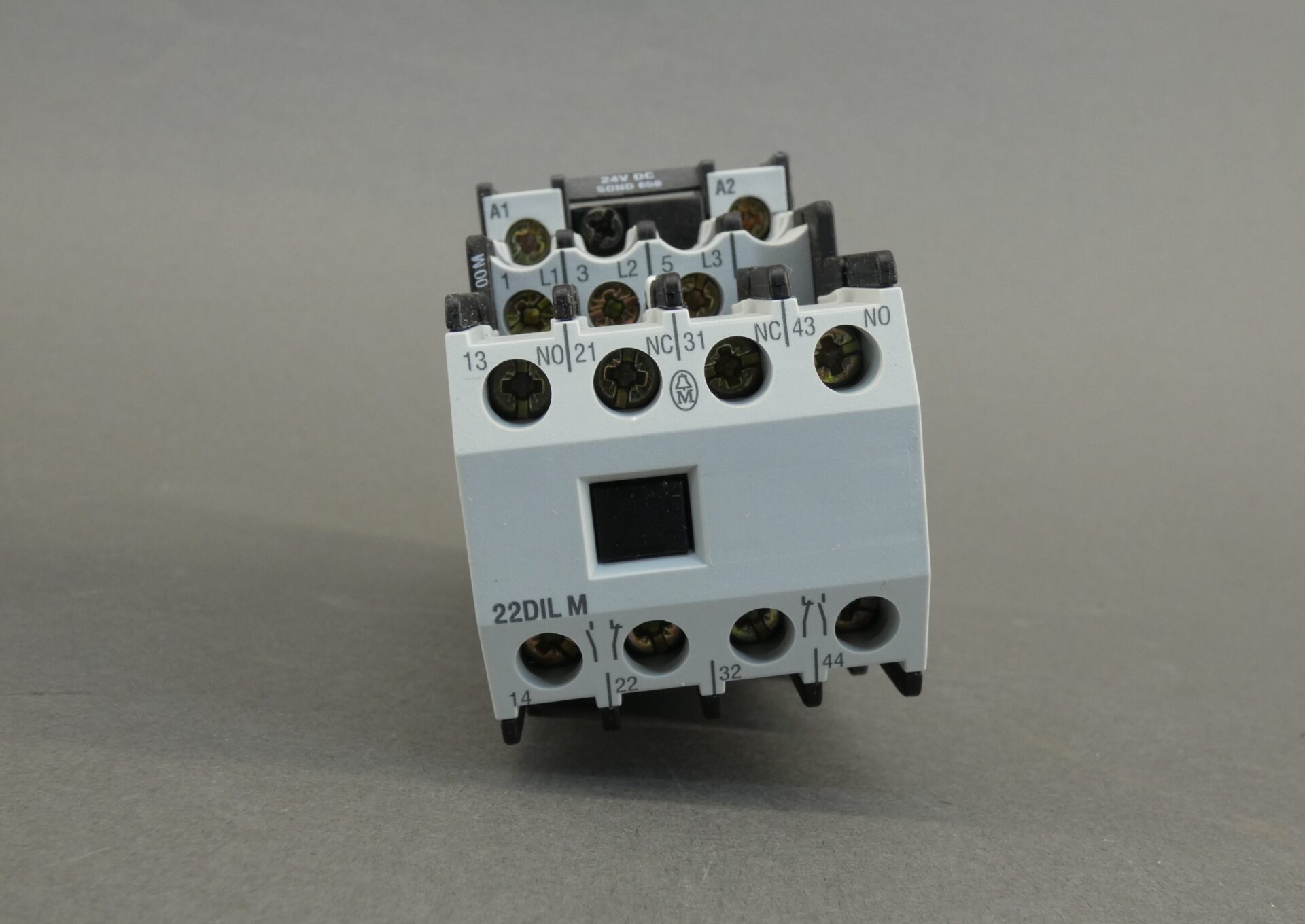 Klockner Moeller Contactor Dil00m-gsond658 With 22dilm AUX Contact Block for sale online 