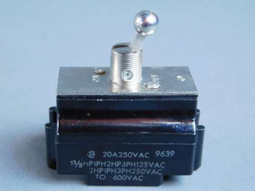 Selecta SS628-BG On-Off Toggle Switch NEW Surplus! 