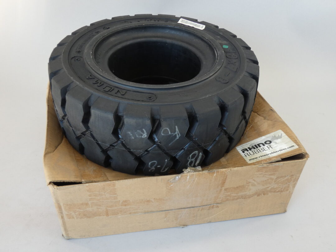 Rhino Rubber Tires RR-1878-433 18x7-8 Forte Series Tire, 18" OD - NEW Surplus!
