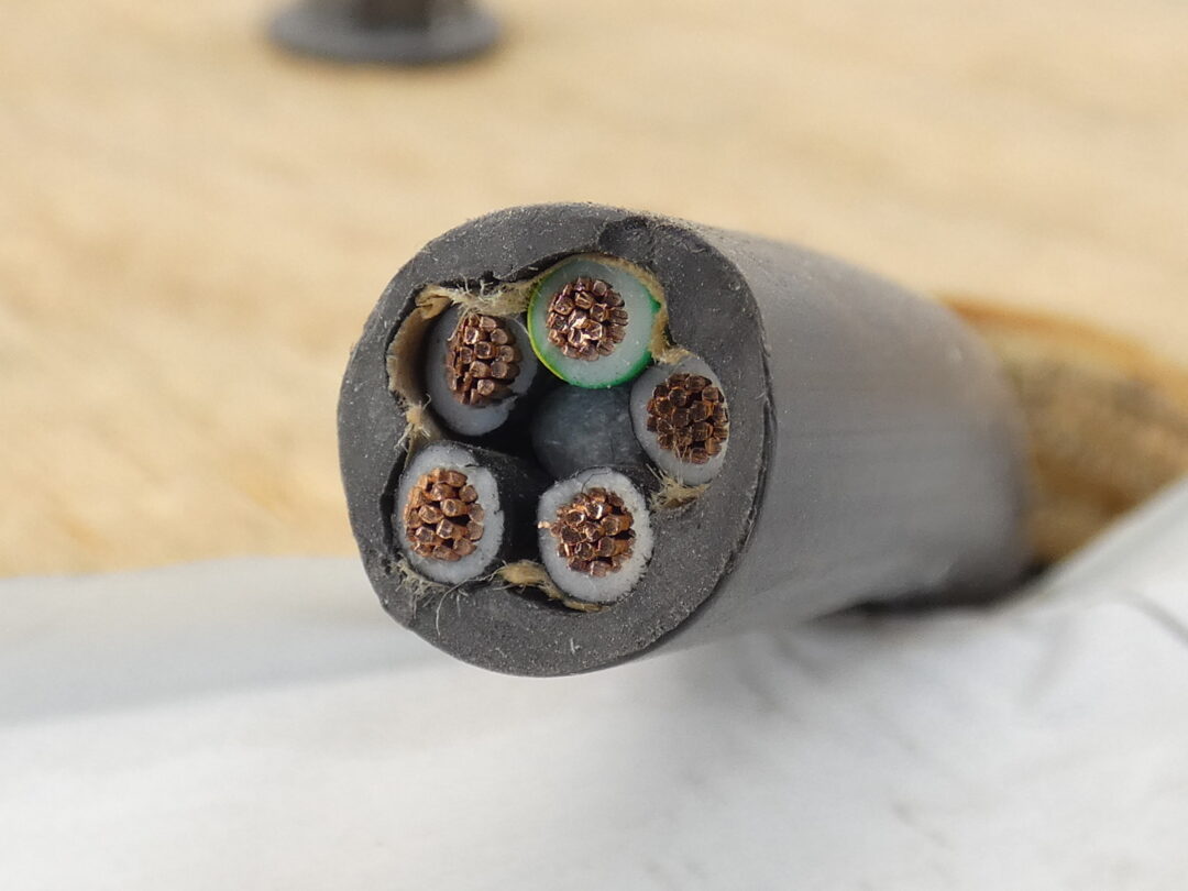 *100 Ft.* 201405 OLFLEX Tray VTC Cable 14AWG/5C GPM Surplus