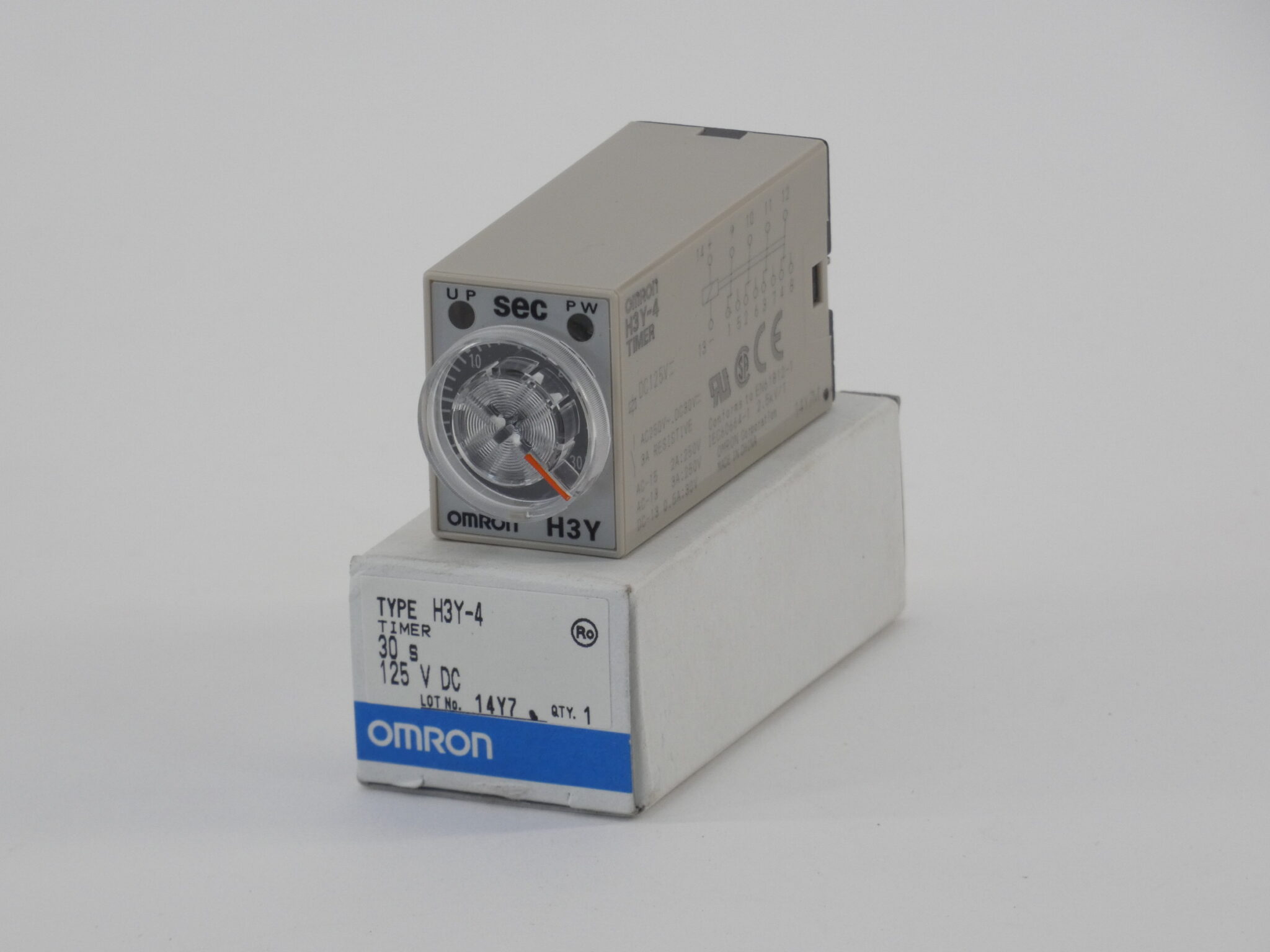 Omron H3Y-4 Solid State Timer 125VDC 30 s - NEW Surplus!