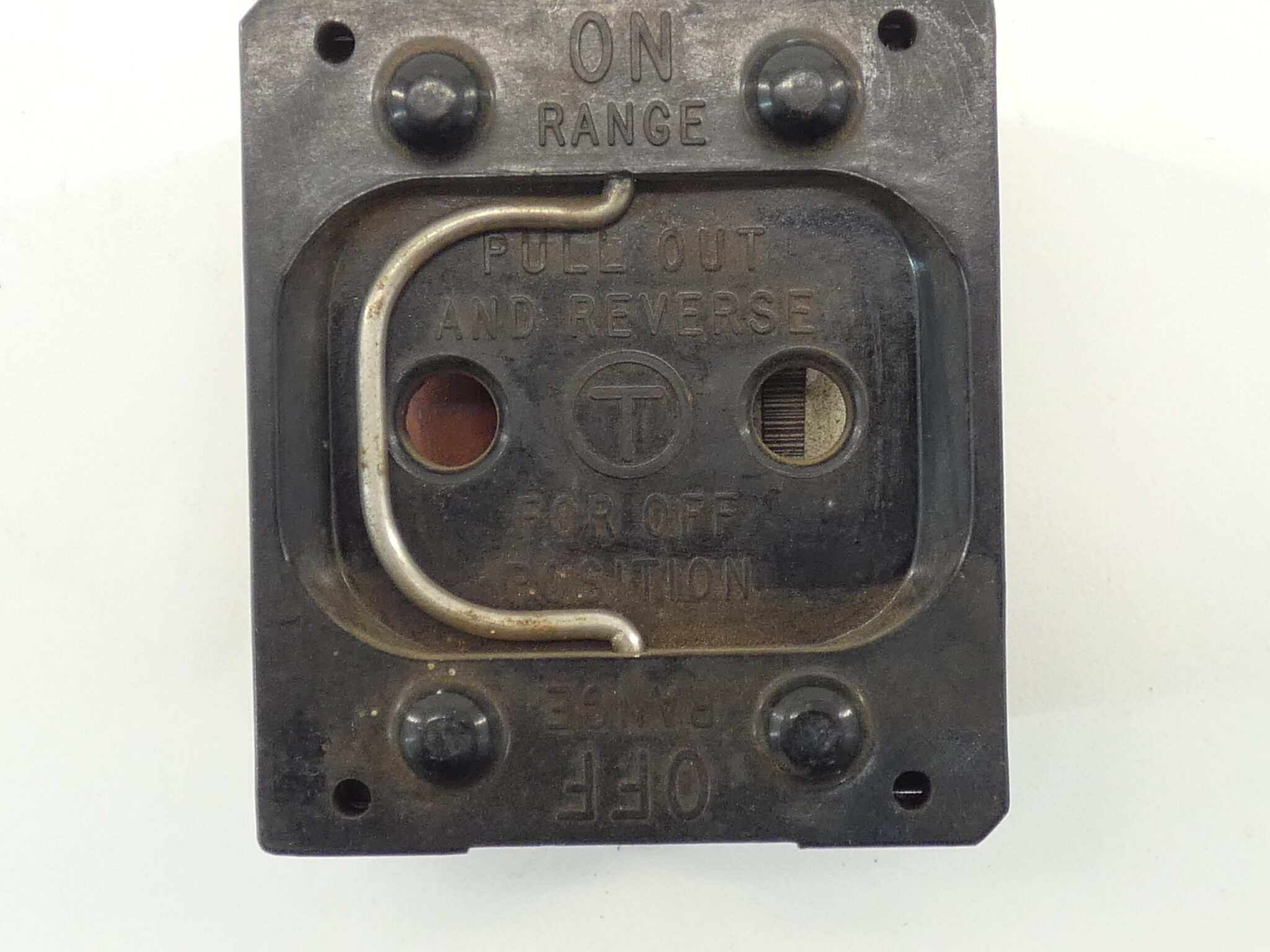 Trumbull Electric PT-30803 Pull-Out Fuse Holder – GPM Surplus