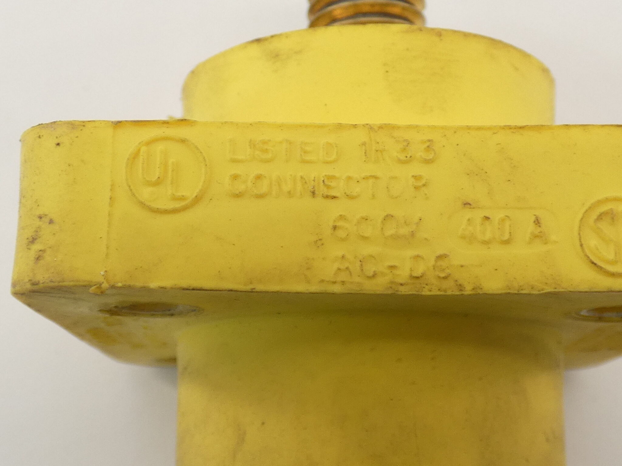 CrouseHinds E1016 Yellow CamLok Connector, 600V, 400A GPM Surplus