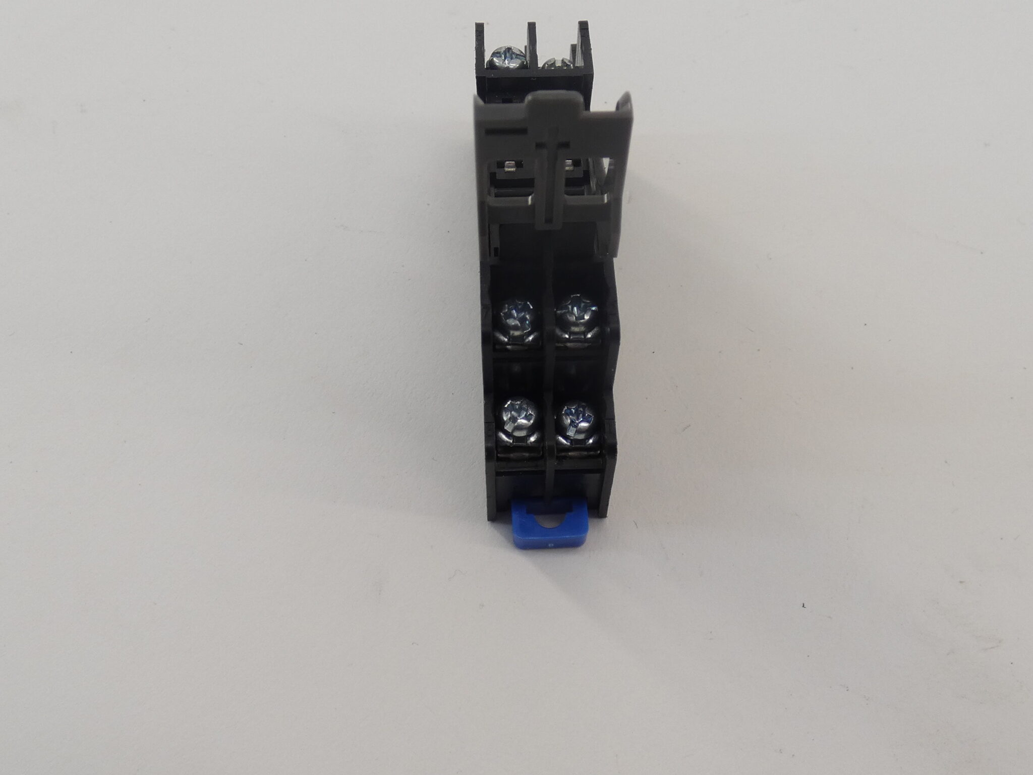 *Lot Of 10* Idec SJ2S-058 Sockets W/ Relays, 250V, 8A – GPM Surplus