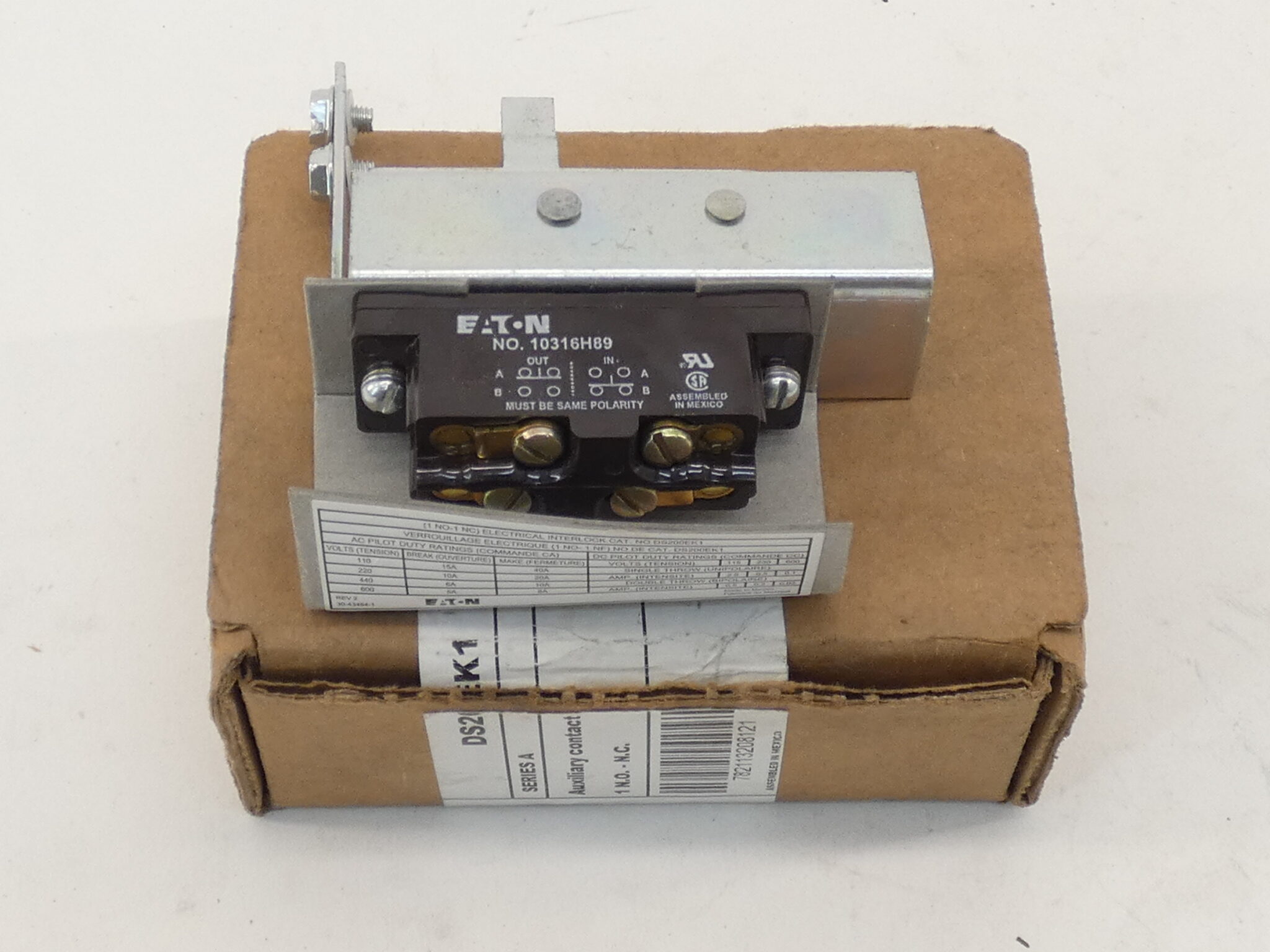 Eaton DS200EK1 Aux Contact Kit GPM Surplus