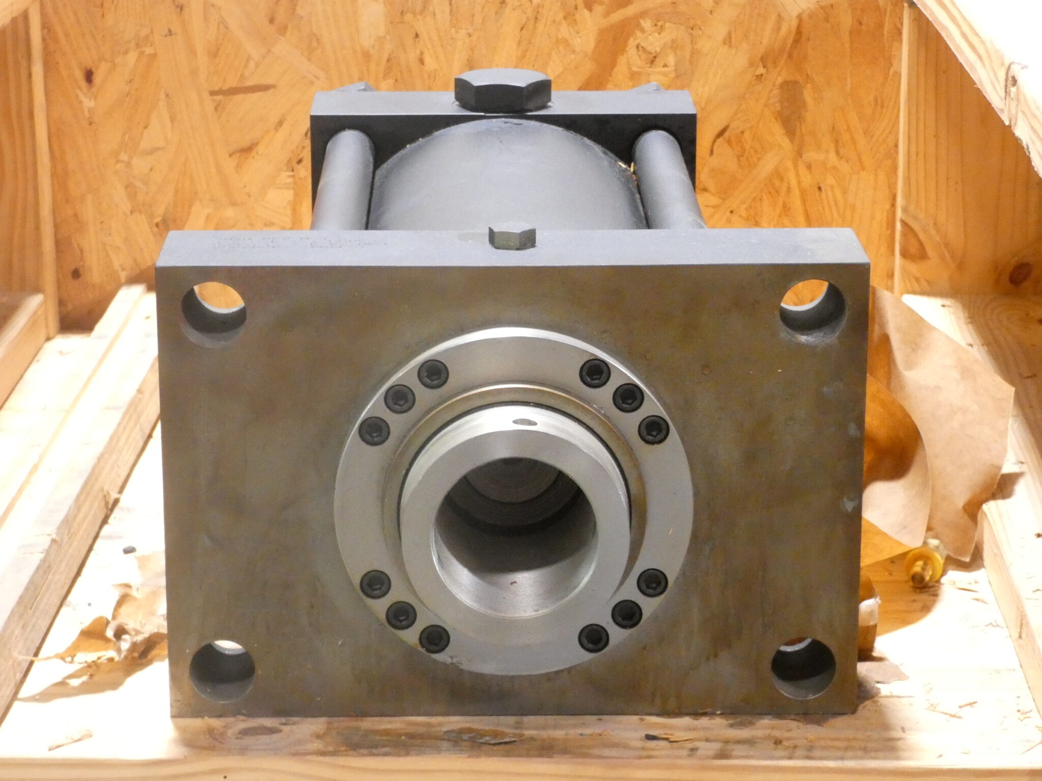 Eaton Hydraulic Cylinder 8″ Bore 9″ Stroke 3000PSI GPM Surplus