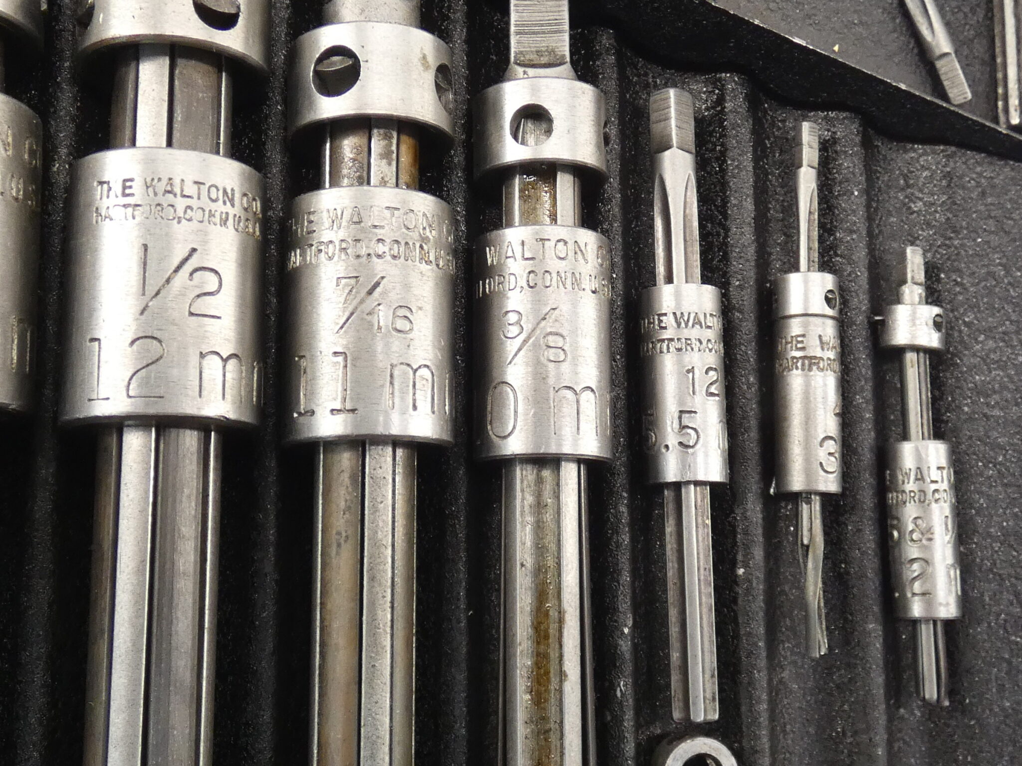 Walton Tools Tap Extractor Set, Metal Case GPM Surplus