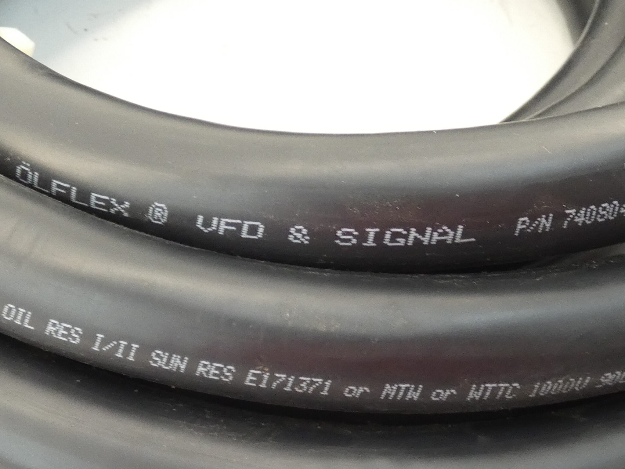 40′ Olflex VFD 7408044 Flexible Motor Supply Cable 40 FT 600V GPM Surplus