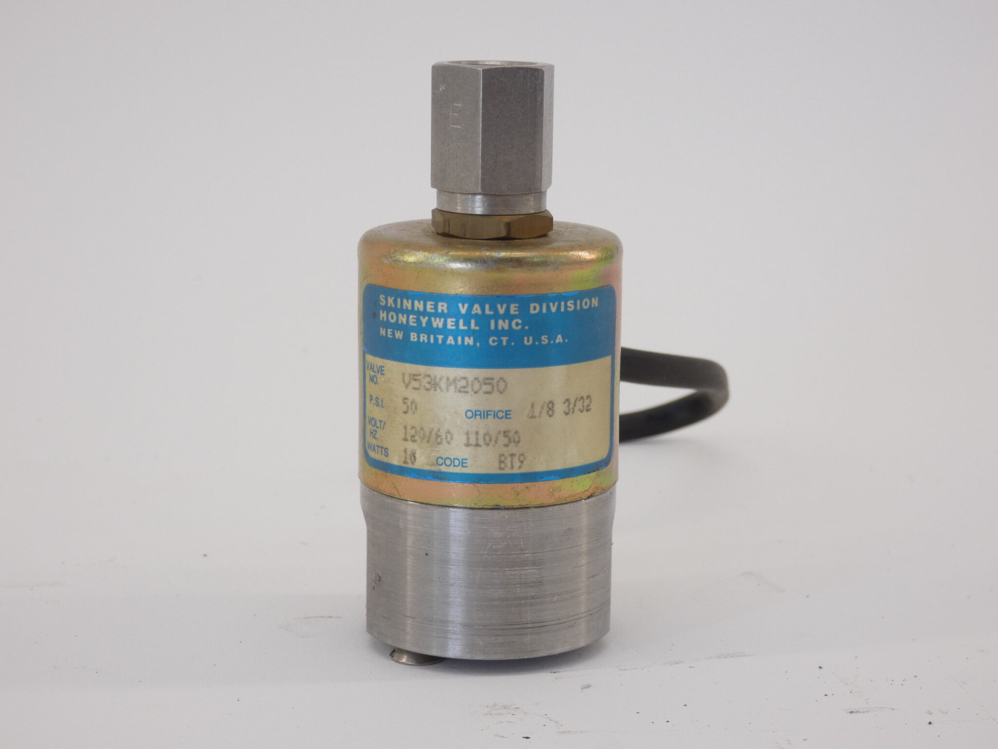 Skinner Honeywell V53KM2050 Solenoid Valve 120V 10W 50PSI