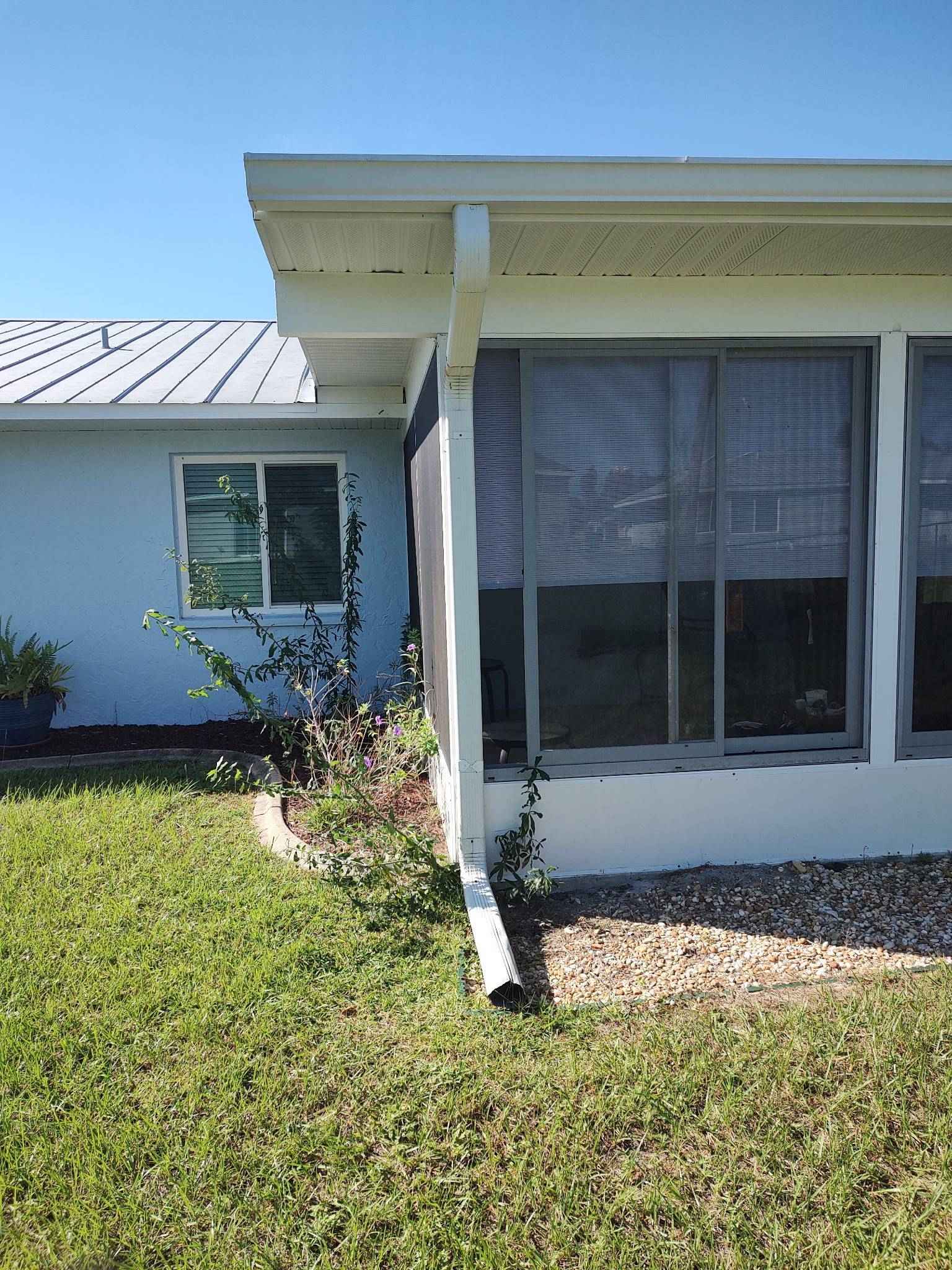 Leaking Roof Gutter Repair North Port