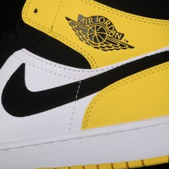 Air Jordan 1 Mid SE Yellow ToeAJ1 1 852542071