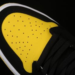 Air Jordan 1 Mid SE Yellow ToeAJ1 1 852542071