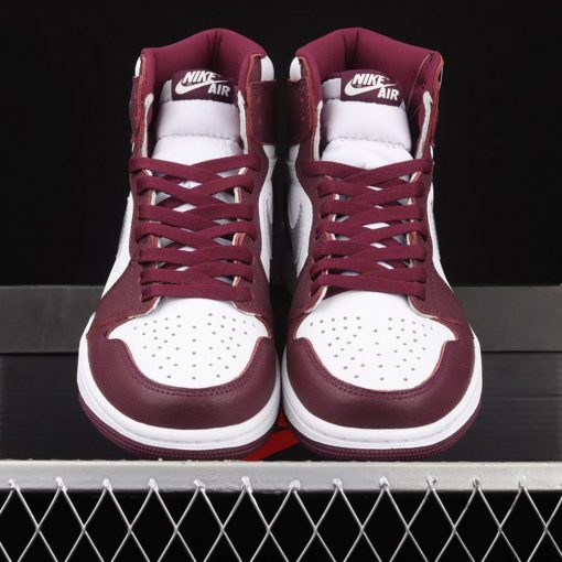 L Air Jordan 1 Retro High OGBordeaux AJ1 1 555088611