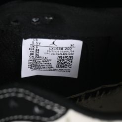 Travis Scott x Fragment Design x Jordan Air Jordan 1 Low OG SP AJ1 1LV LX1988200 4 0xBZe.jpg